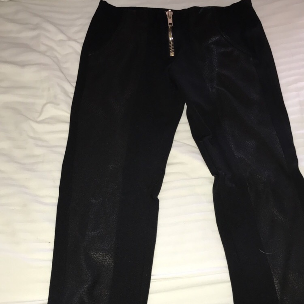 Black skinny leg pants with cute pattern
